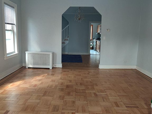 4th image of 2051 E 36th St