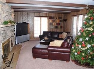 8650 W Midland Dr, Greendale, WI 53129