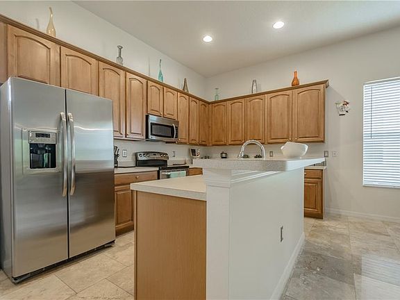 4th image of 20256 Merry Oak Ave