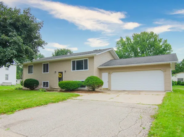 238 E State St, Bonduel, WI 54107