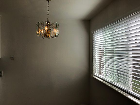 3rd image of 1441 Lewis St #1