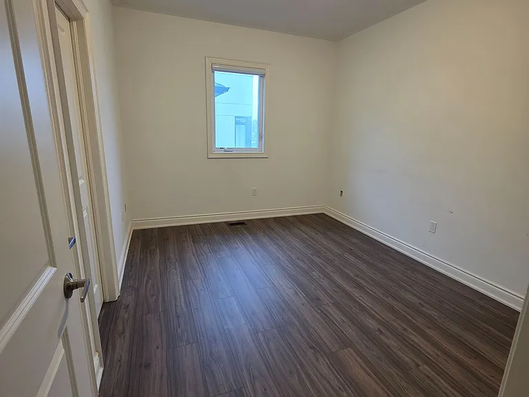 118 Great Falls Blvd — Photo 7