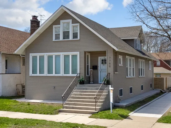 7700 S Paxton Ave, Chicago, IL 60649
