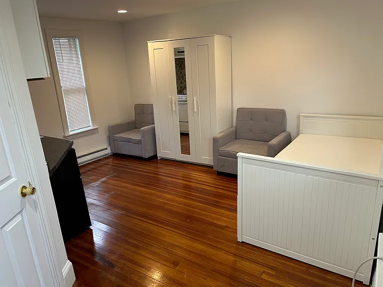 14 Massachusetts Ave #B — Photo 4