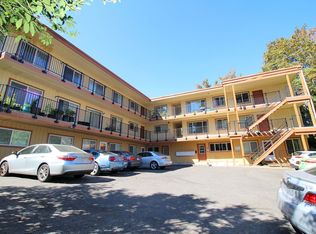 930 SW Gibbs St #14, Portland, OR 97239