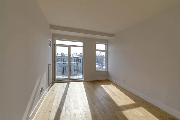 Rented by MNS | media 16