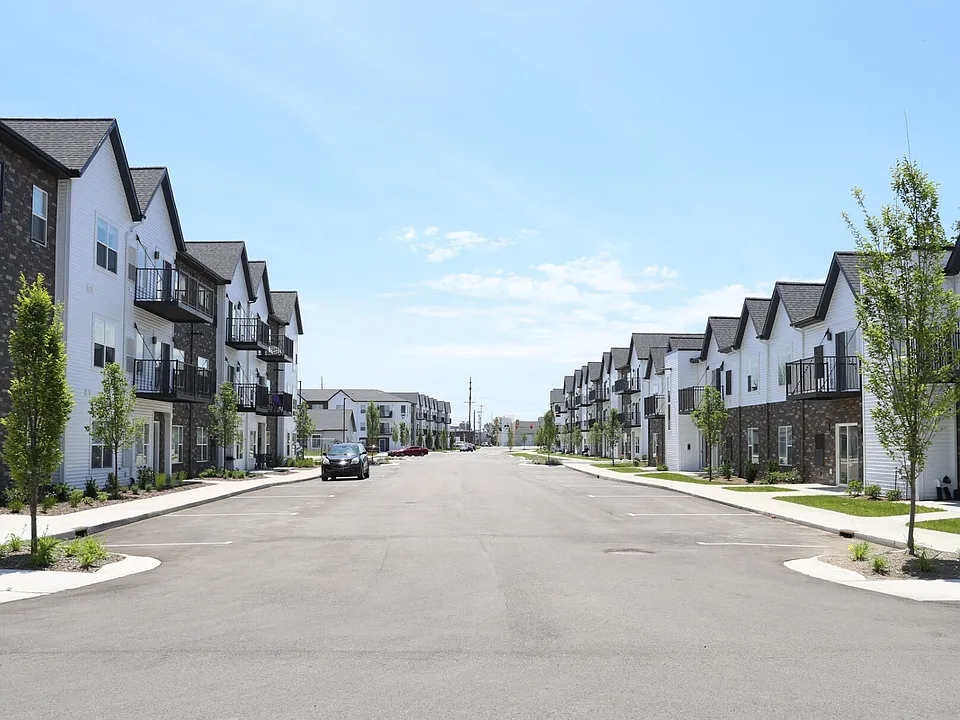Lakewood Place Apartment Village