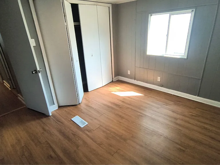 570 Oak Ave — Photo 6