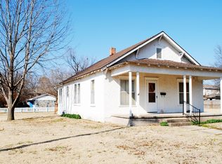 322 S 3rd St, Neodesha, KS 66757