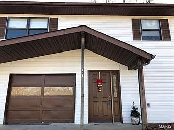 2nd image of 438 Brookside Ln