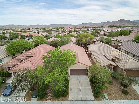 2nd image of 8397 Carbon Heights Ct