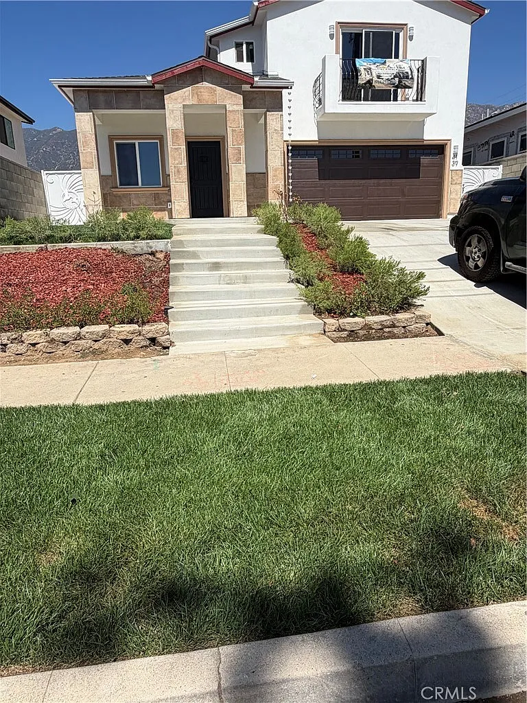5 bed, 1915 sqft, $4,800 — Photo 1