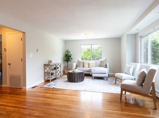 26-26 Summit St #1, Newton, MA 02458