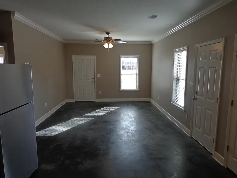 212 Central Ave — Photo 5