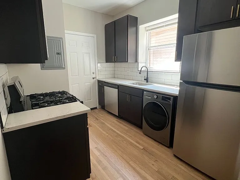 4035 Central Park — Photo 11