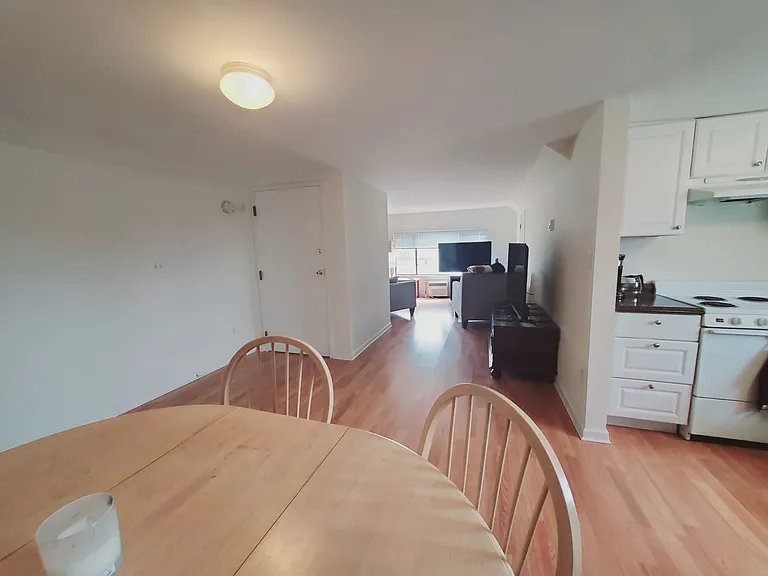 22 Cove Rd #3 — Photo 7