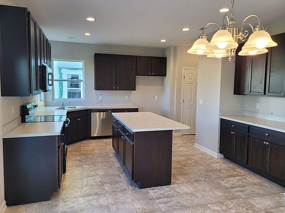5th image of 19171 Horsewood Dr