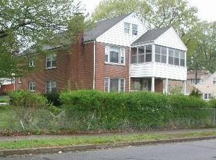 951 Wayne St, Bridgeport, CT 06606