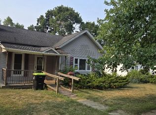 207 E Coffren St, Greenville, MI 48838