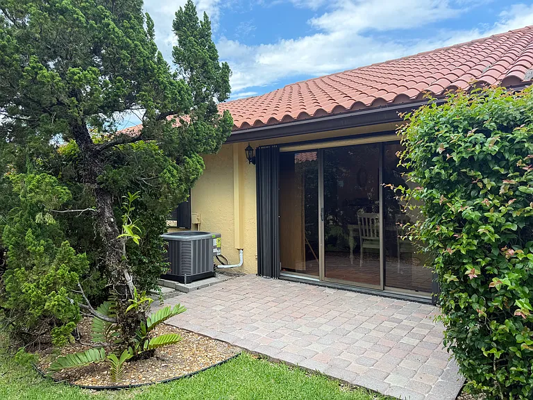 5248 Bolero Cir — Photo 12
