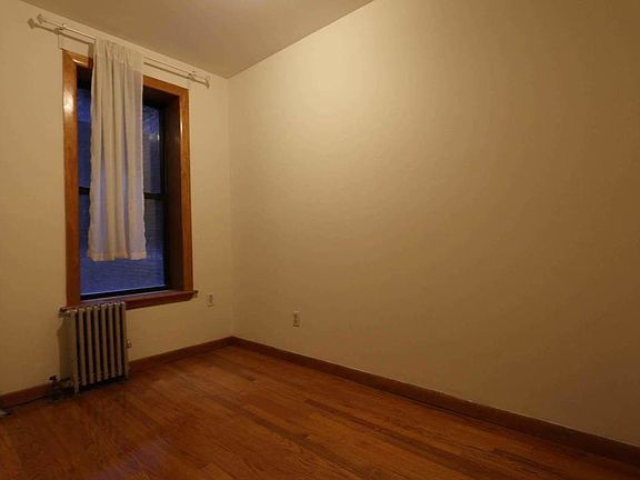 5th image of 106 Mulberry St APT 5