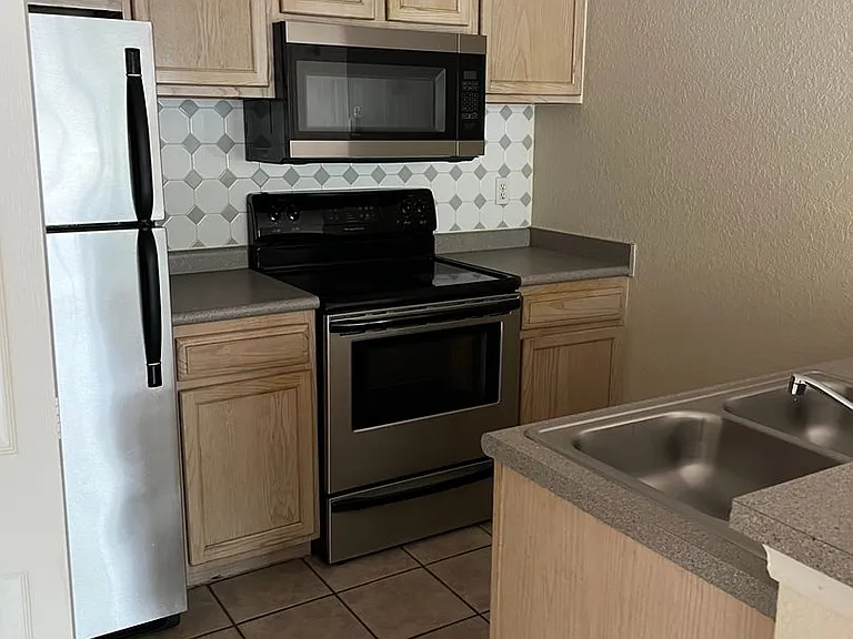 8939 Latrec Ave #1 — Photo 11