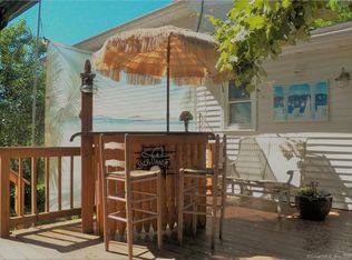 168 Anns Farm Rd, Hamden, CT 06518