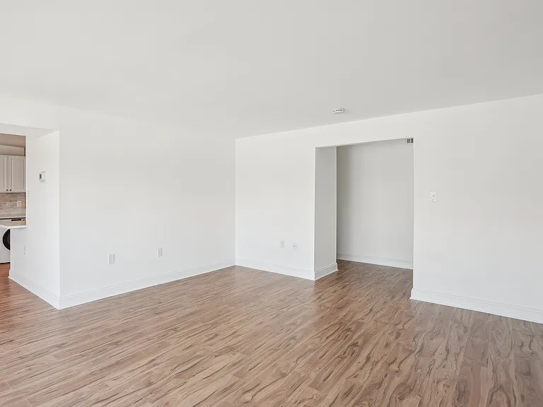 18808 Walkers Choice Rd #4 — Photo 7
