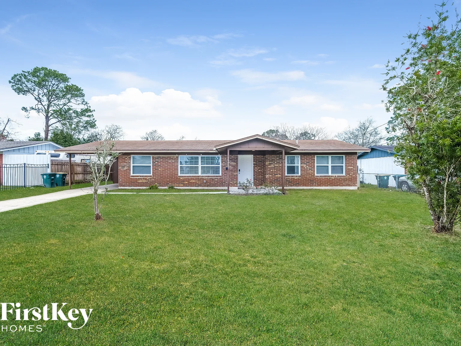 3 bed, 2.0 bath, 1338 sqft, $2,125 — Photo 1