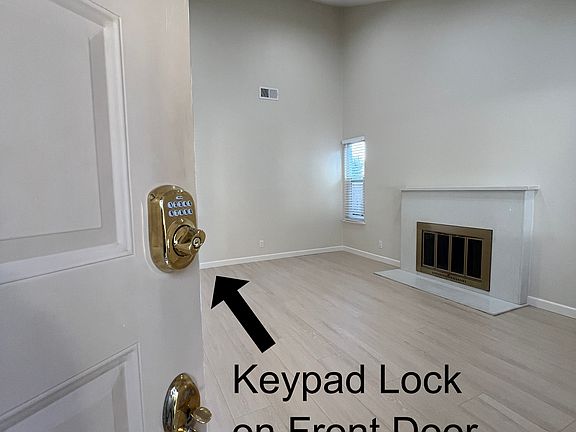 3rd image of 571 Bayview Park Dr