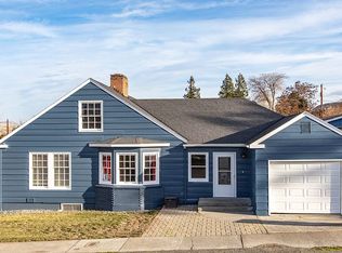 1524 E 11th St, The Dalles, OR 97058