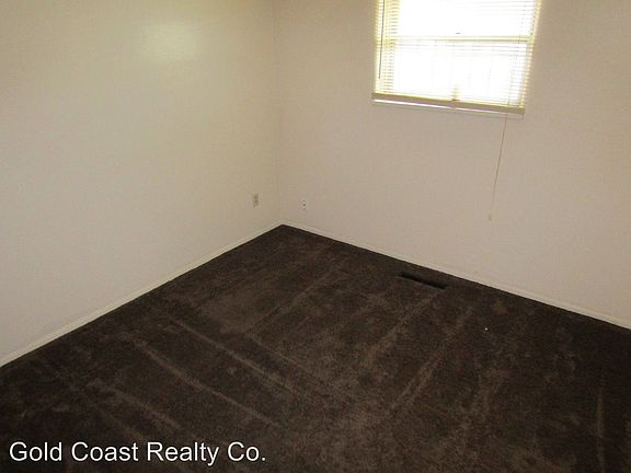 5th image of 621 Almond Ave