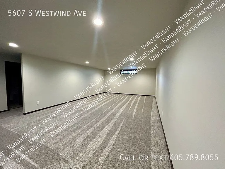 5607 S Westwind Ave — Photo 26