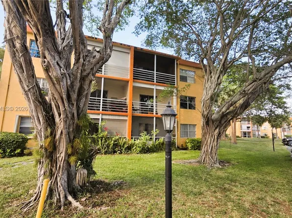 4344 NW 9th Ave APT 10-2B, Deerfield Beach, FL 33064