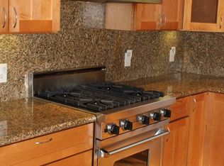 965 Upland Rd, Redwood City, CA 94062