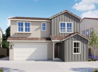 2027 Pyrenes Pl, Santa Paula, CA 93060