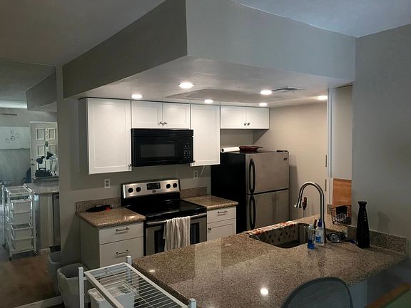 3rd image of 1111 E University Dr