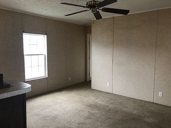 5th image of 1111 E Railroad St Lot 15