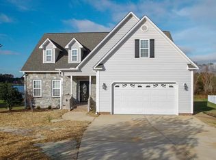 530 Windgate Dr, Clayton, NC 27527