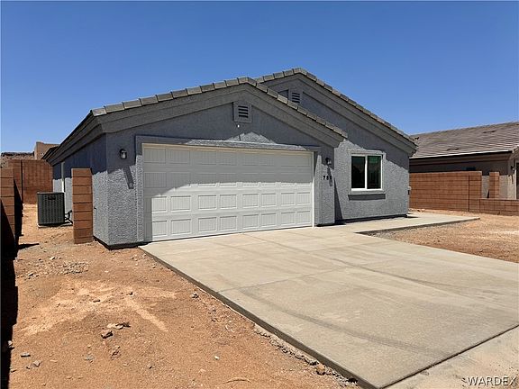 3rd image of 780 Vista Grande Drive