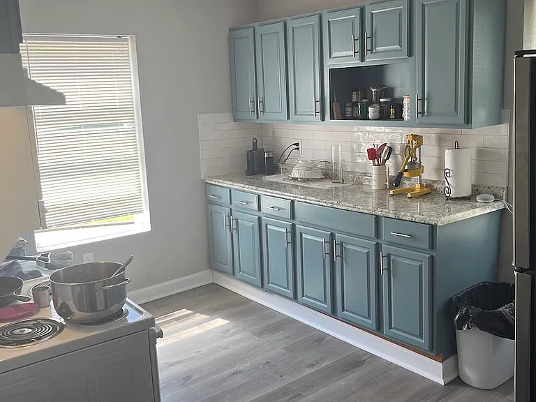 336 Oakwood Ave #D — Photo 2