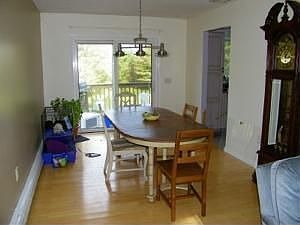 5th image of 607 N Elting Corners Rd