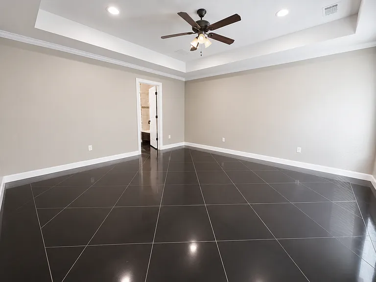 4821 Ocean Dr — Photo 7