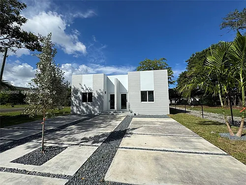 135 NW 60th St #B Photo 1 135 NW 60th St #B Photo 1