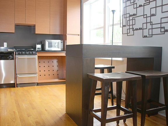 2nd image of 1521 Lenox Ave #3XX