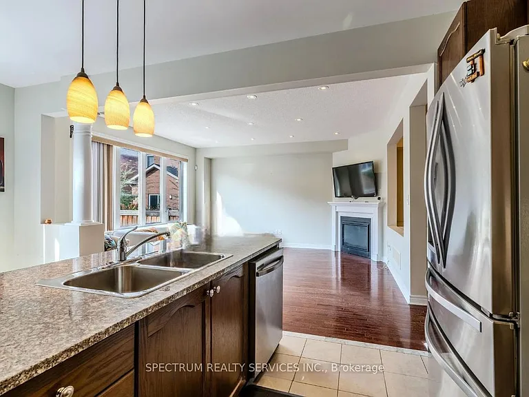 1108 Savoline Blvd — Photo 4