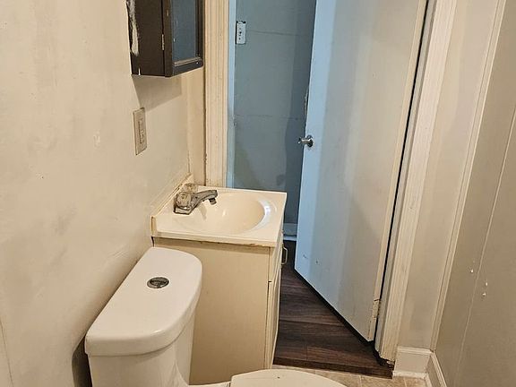 5th image of 2206 Roosevelt Dr