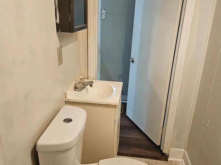2206 Roosevelt Dr — Photo 5