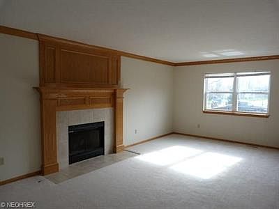 3rd image of 1599 Eastwood Dr