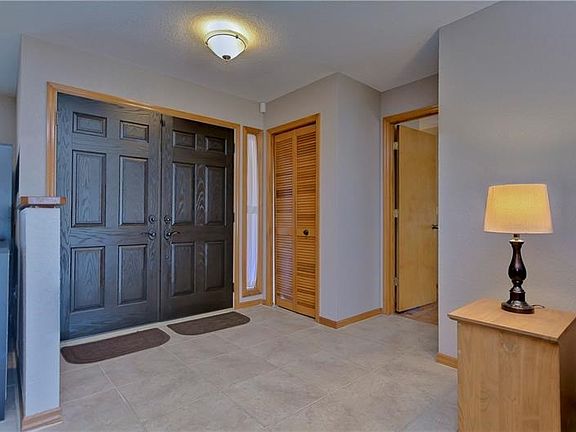 3rd image of 14163 Fennsbury Dr